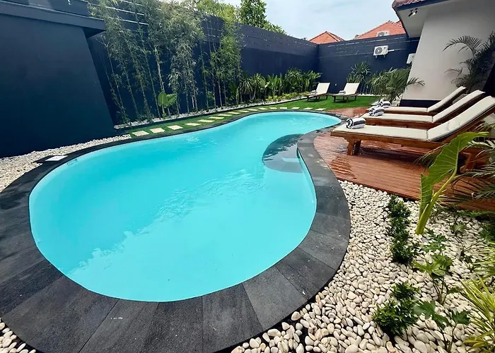 Ayla - Legian - 5 Bedrooms - 5 Bathrooms ヴィラ